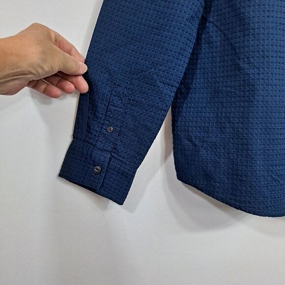 Old Navy Boys Button up shirt NWT - Picture 2 of 13